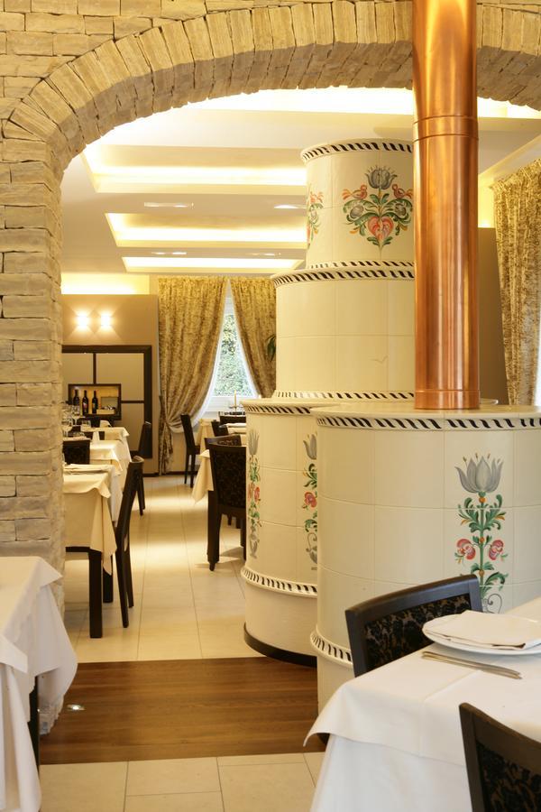 Albergo Ristorante Marcheno Exterior photo